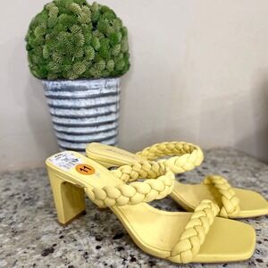 Soda Found Yellow Braided Strap Block Heel Mules Square Toe Sandals Womens 11M